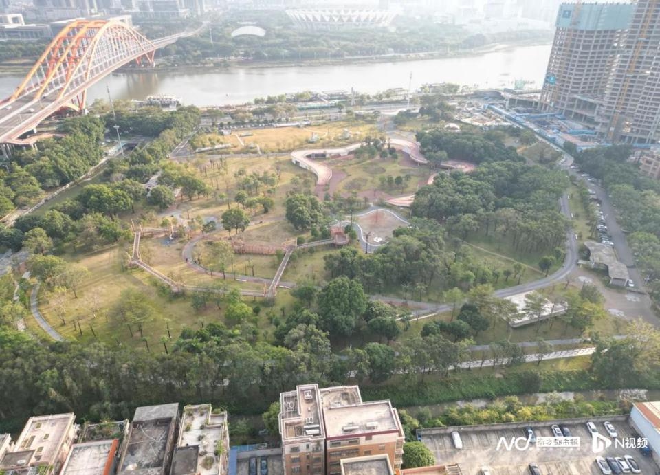 Cuy, https, 其中滑雪馆 Cuy, https, 其中滑雪馆