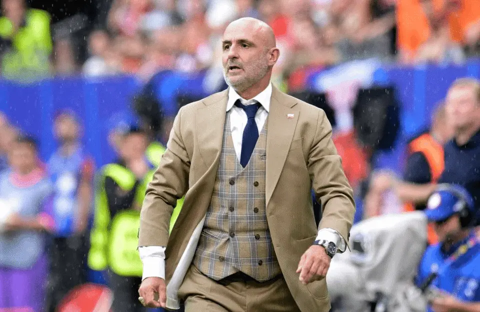 足国家队主, 普罗别日, 面试结束后 足国家队主, 普罗别日, 面试结束后